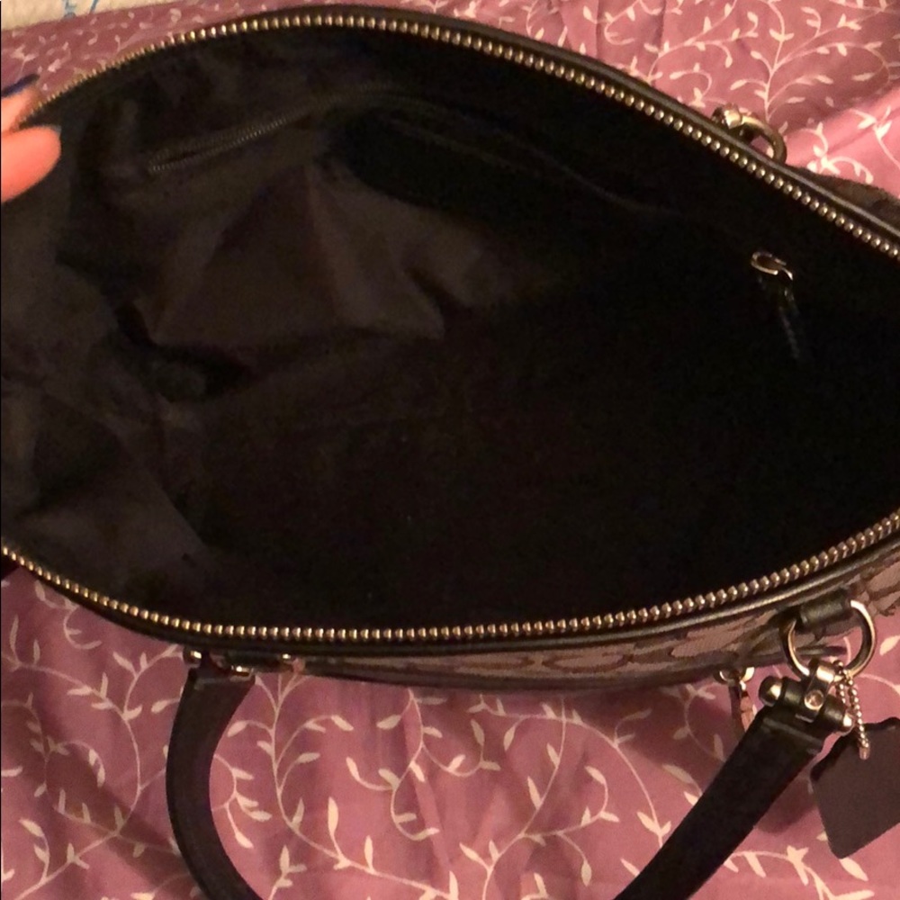Coach purse - Picture 2 of 5